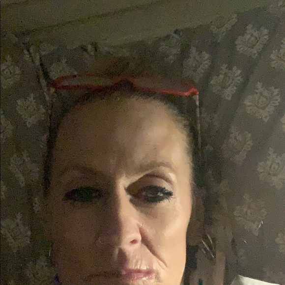 Meet your Posher, Melisa - Picture 1 of 1